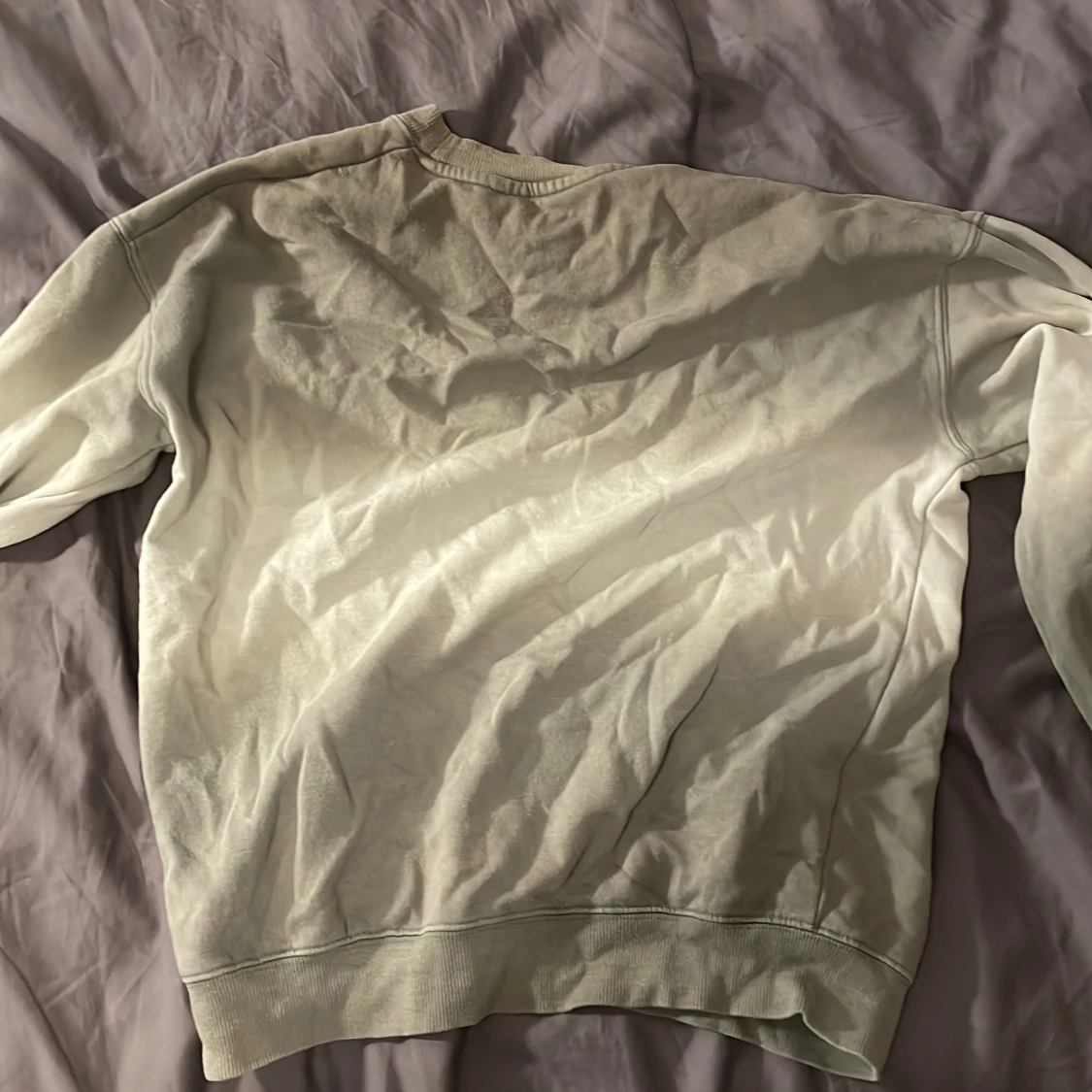 H&M CREWNECK