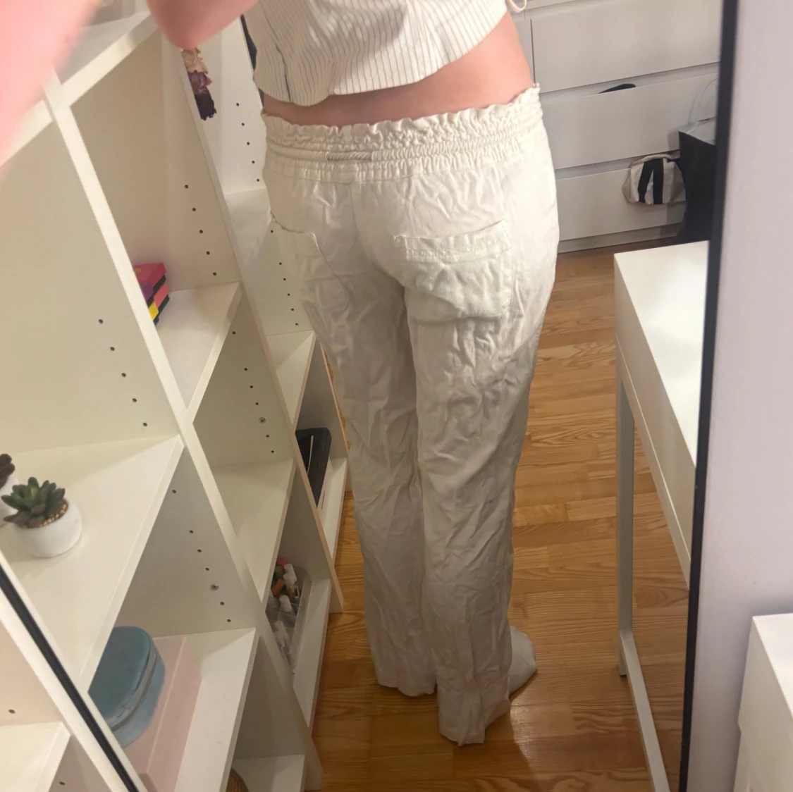 Beiga linnebyxor med snörning - 2