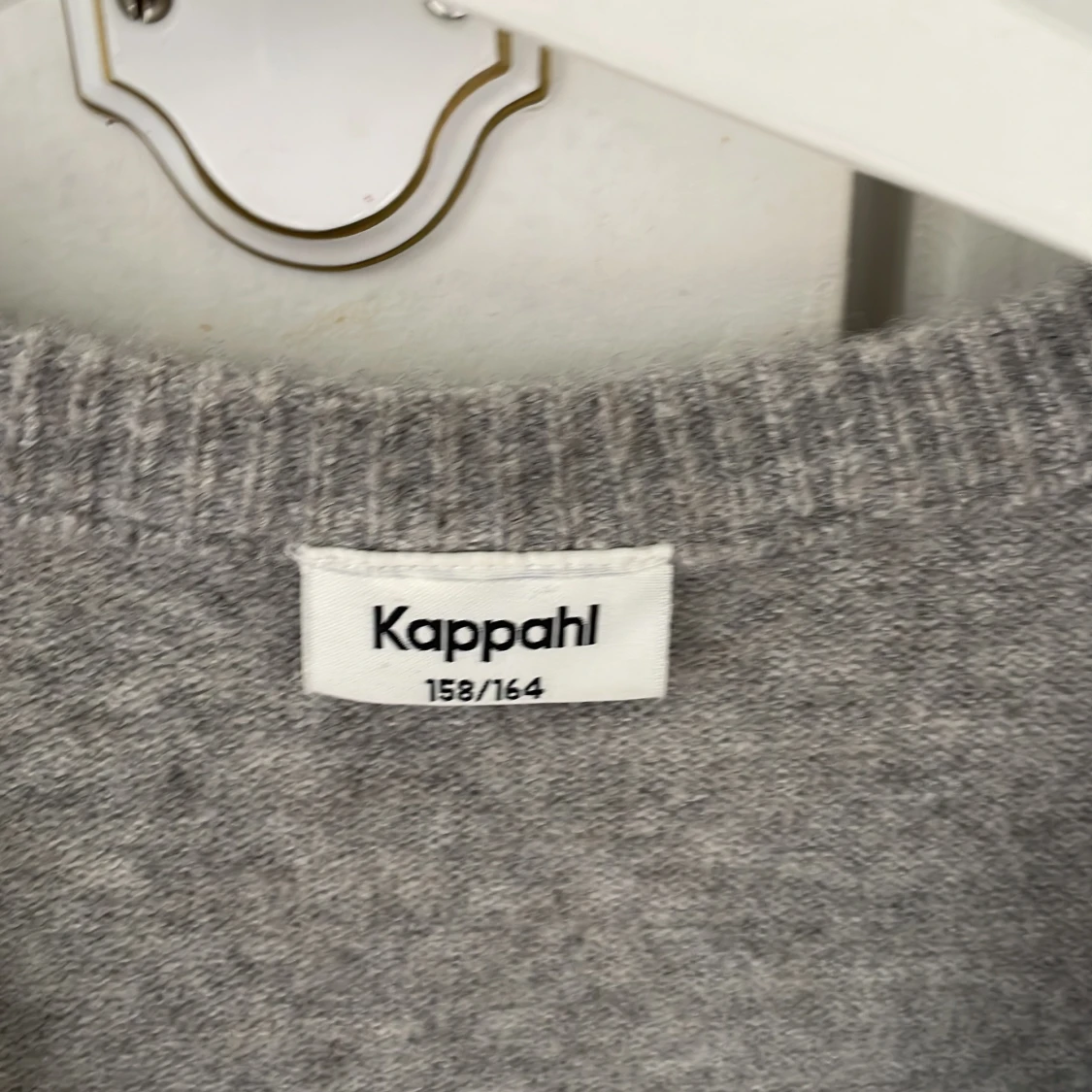 Grå omlottkofta från Kappahl - 1