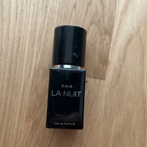 Caia parfym - Caia le nuit parfym. 15 ml