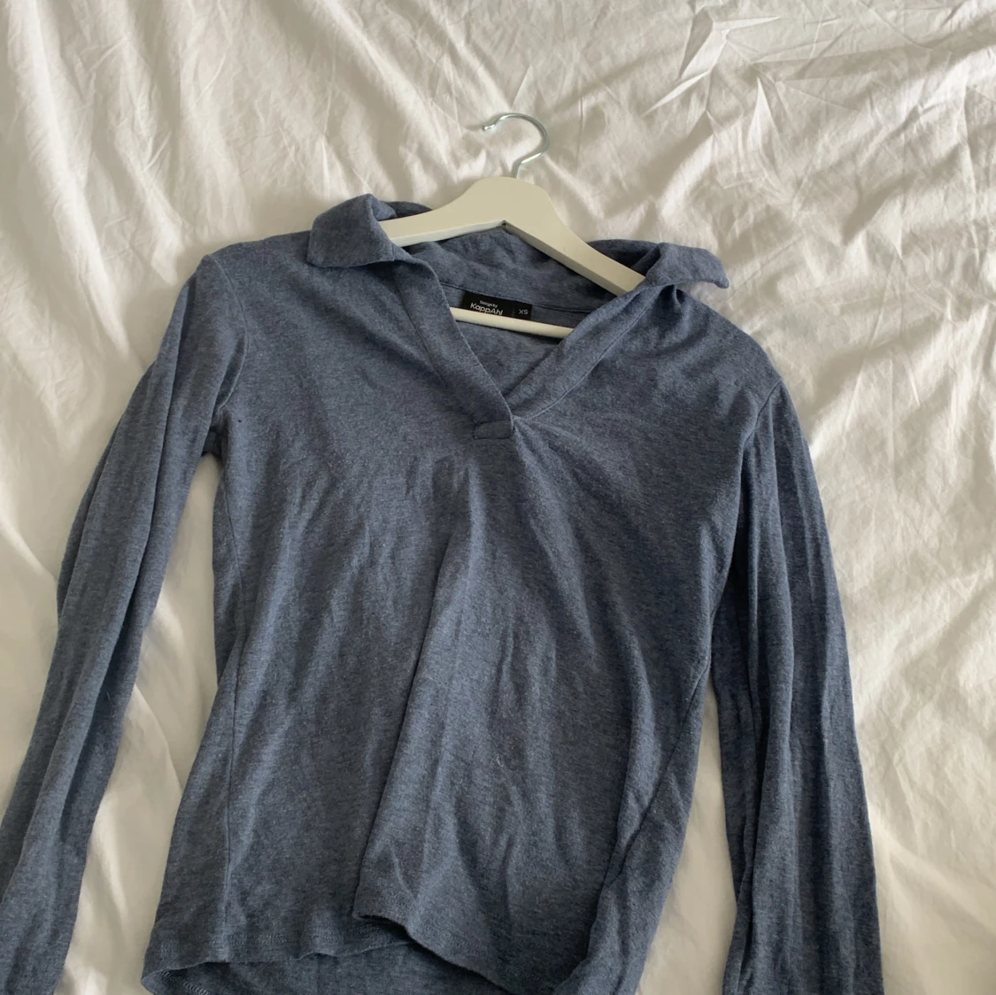 Blå långärmad tröja från KappAhl - 1