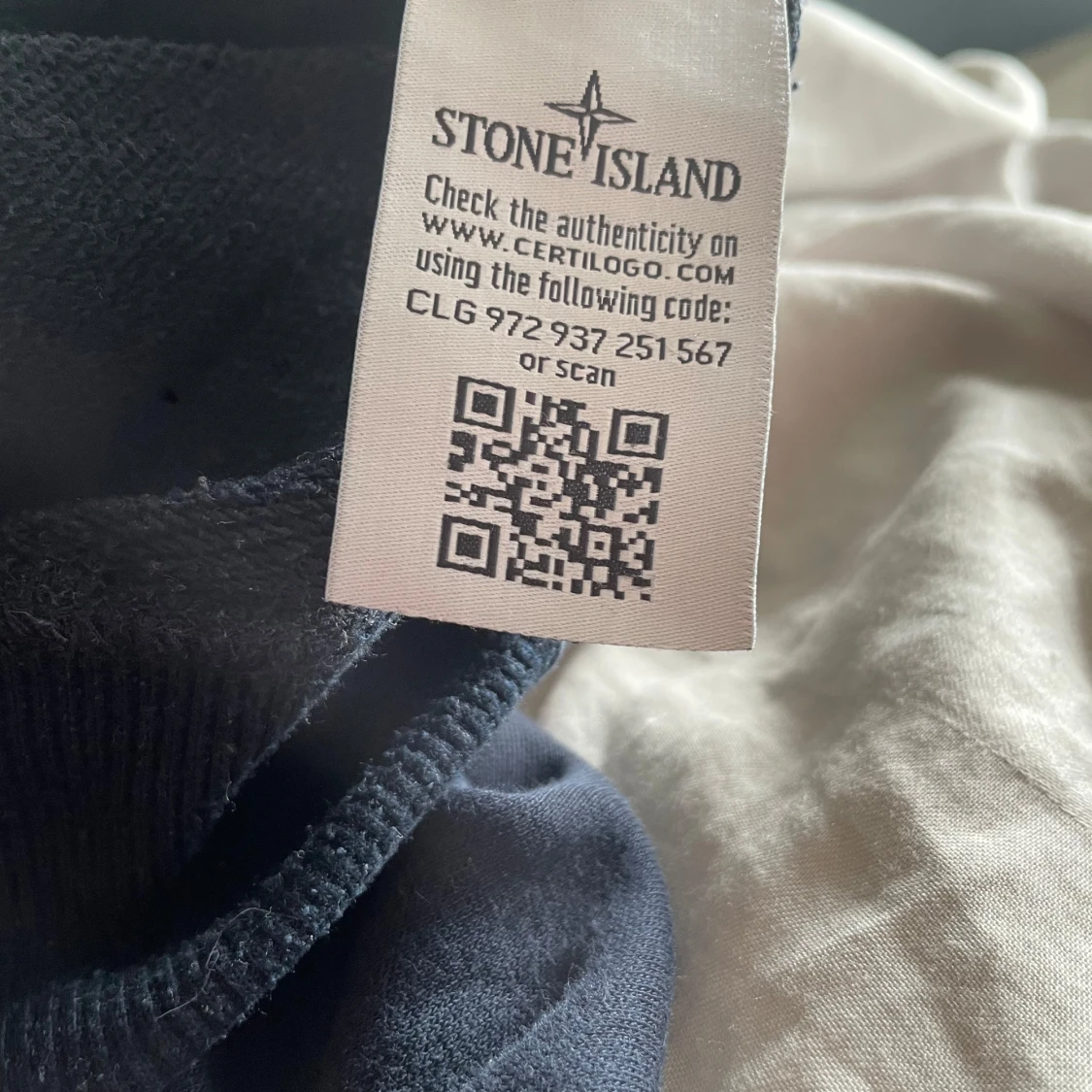 Mörkblå sweatshirt från Stone Island - 2
