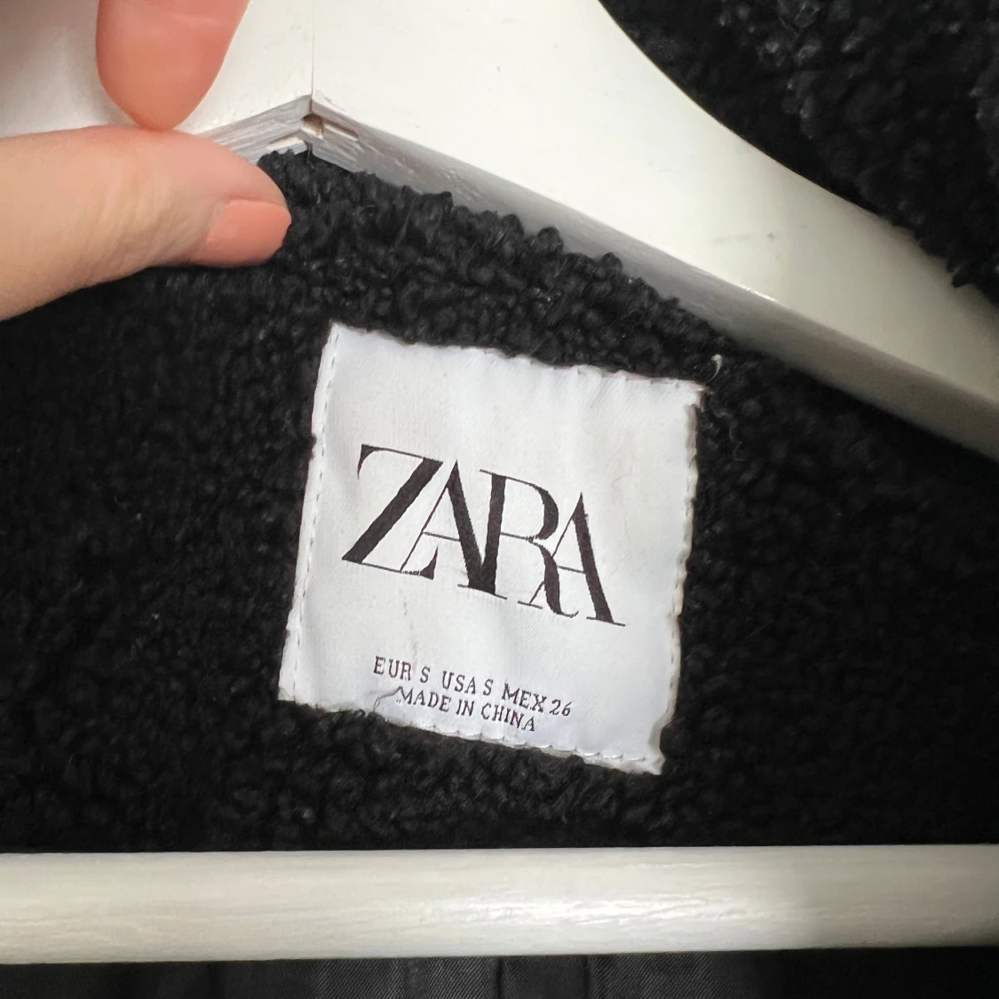 Svart teddyjacka från Zara - 1