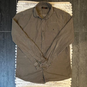 Morris skjorta mörkgrön  - Schysst skjorta från Morris || Storlek: M || Fint skick