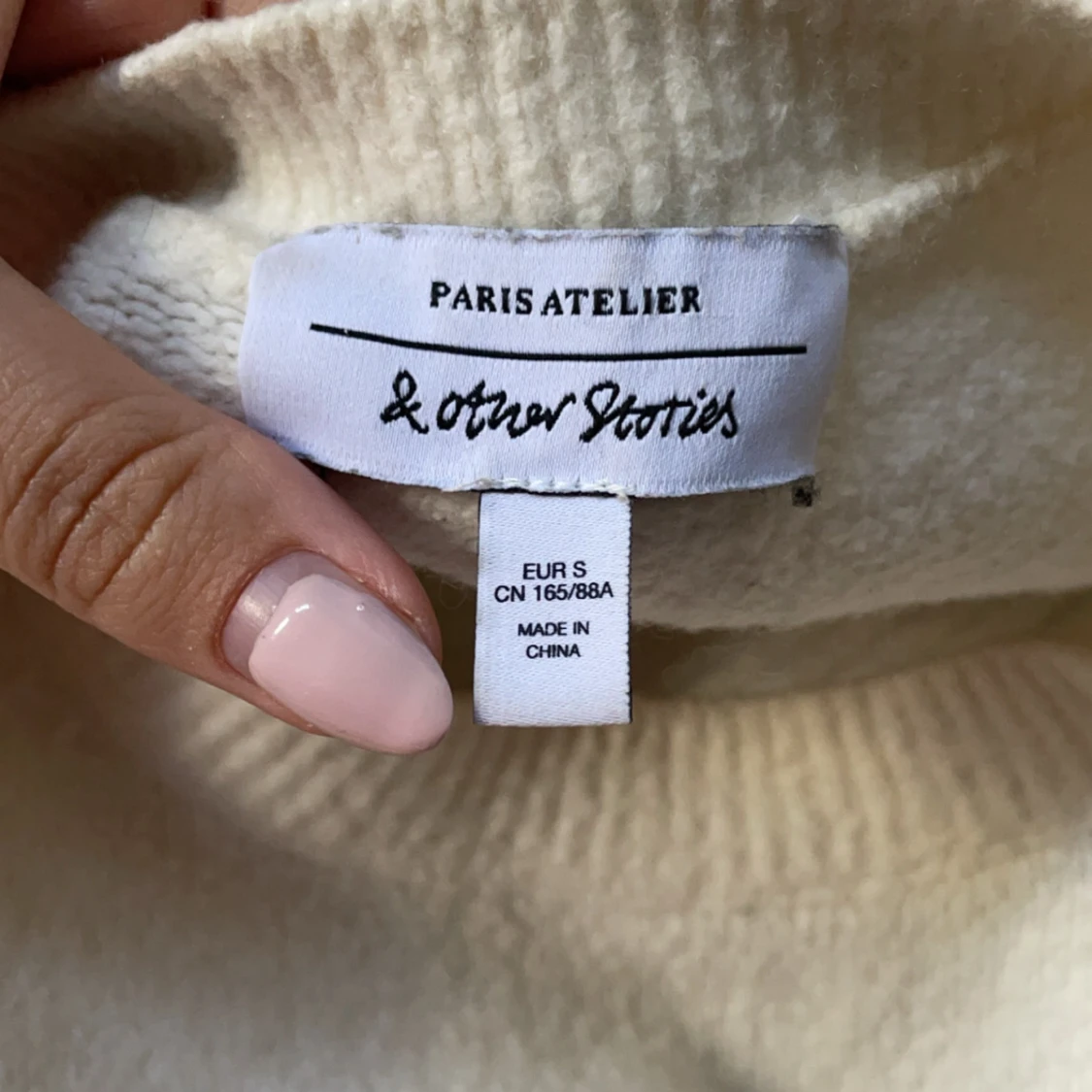 Vit stickad tröja från & Other Stories - 2