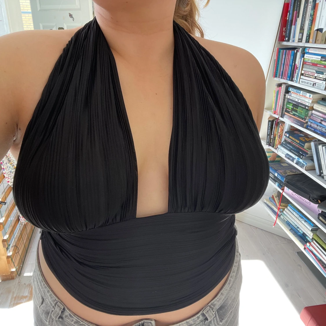 Svart halterneck topp från ginatricot - 1