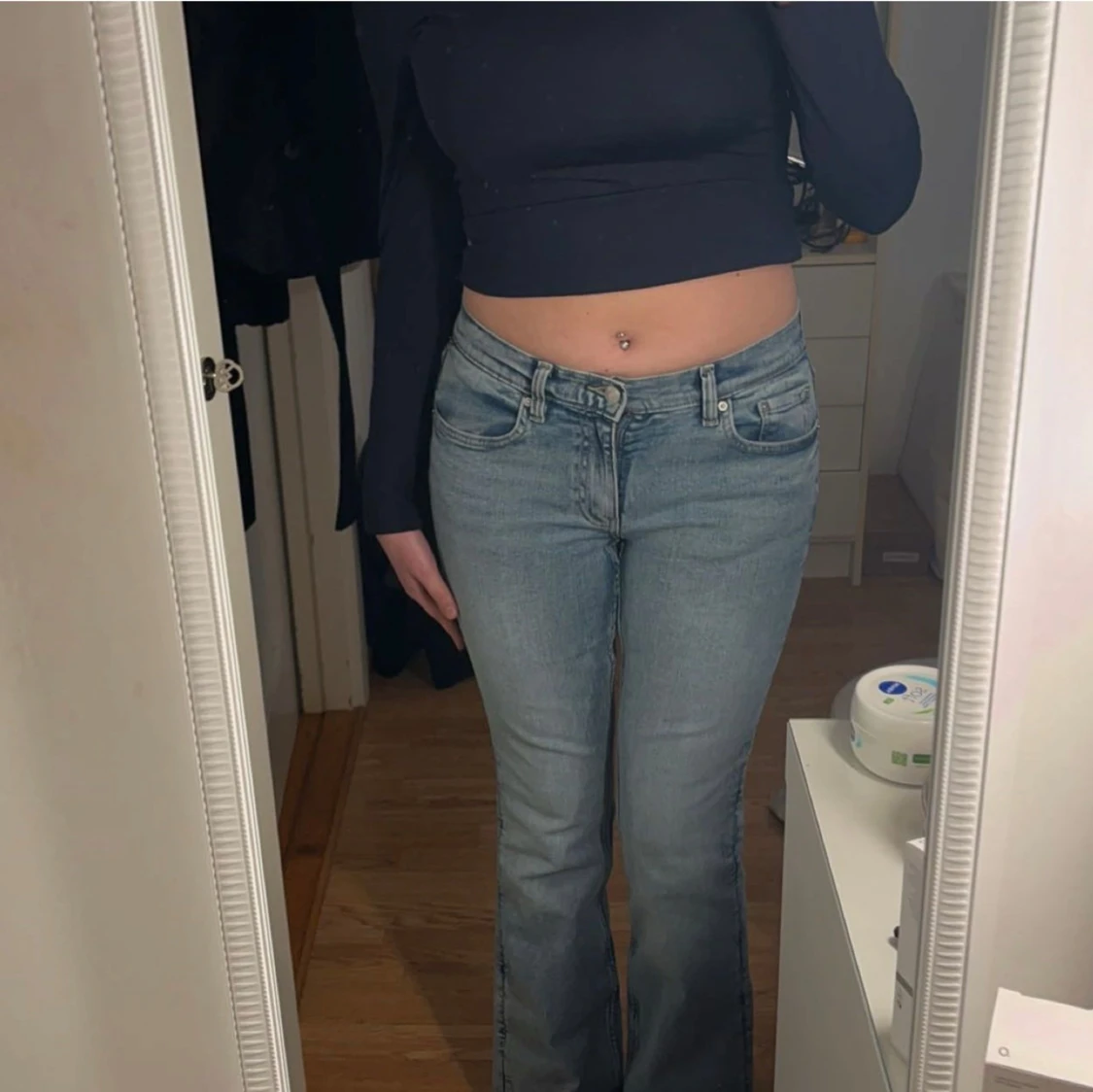Blå bootcut jeans