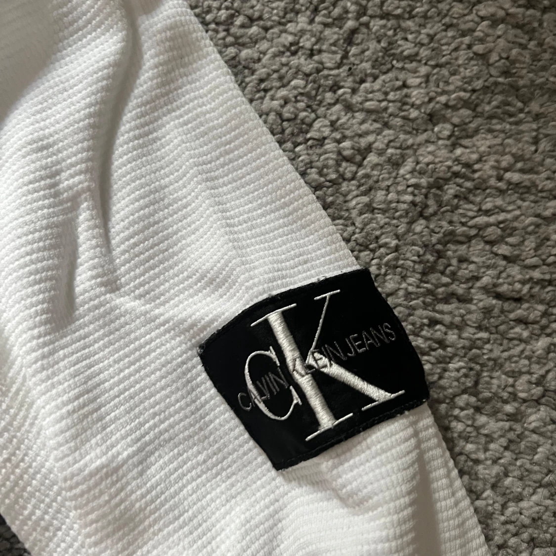 Vit långärmad tröja från Calvin Klein Jeans - 1