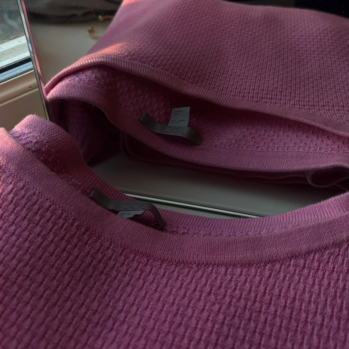 Rosa tröja från COS - 3