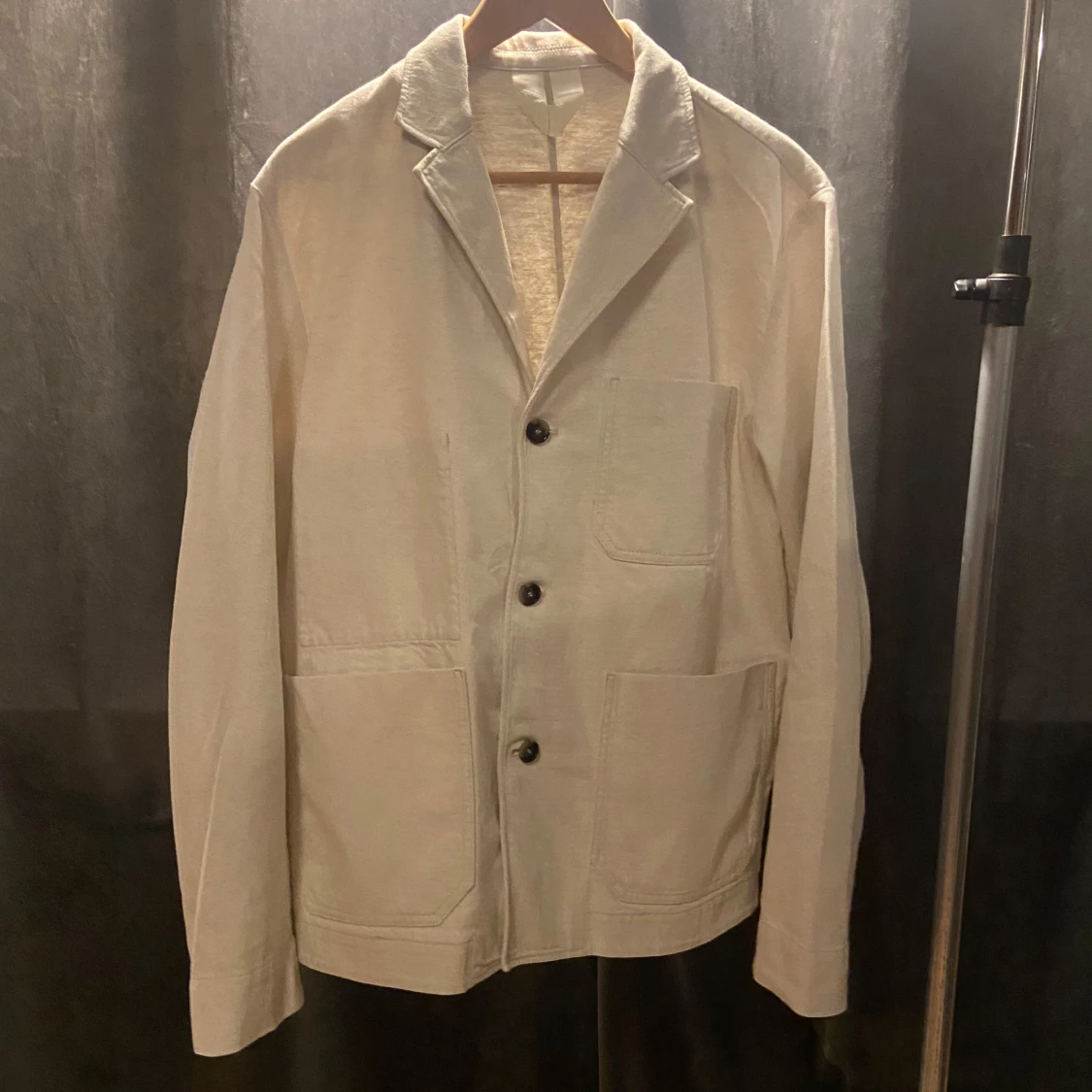 Vit overshirt från Arket - 1