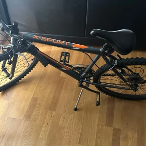 X sport Cykel - Cykel bra skick funkar perfekt 