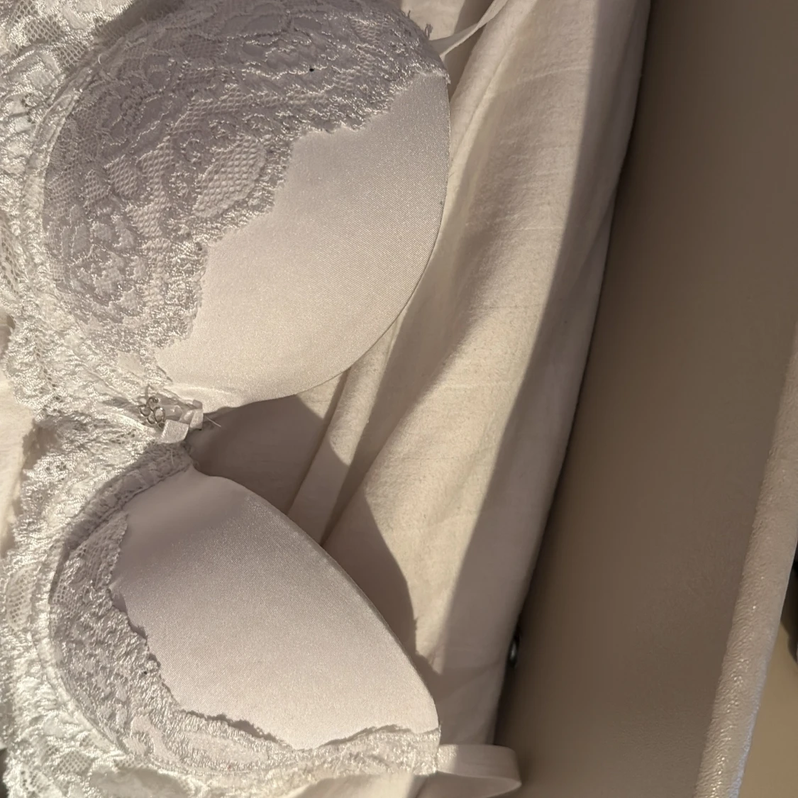 Vit spetsig bandeau tubtopp 80A