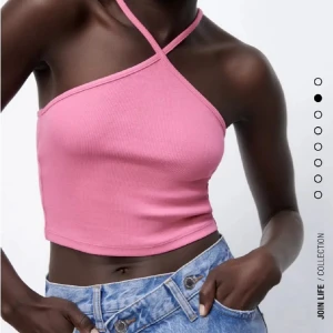 Rosa topp Zara  - Snygg rosa halterneck topp från Zara i storlek S