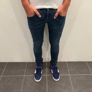 Dondup Jeans George  - Storlek 29/30 