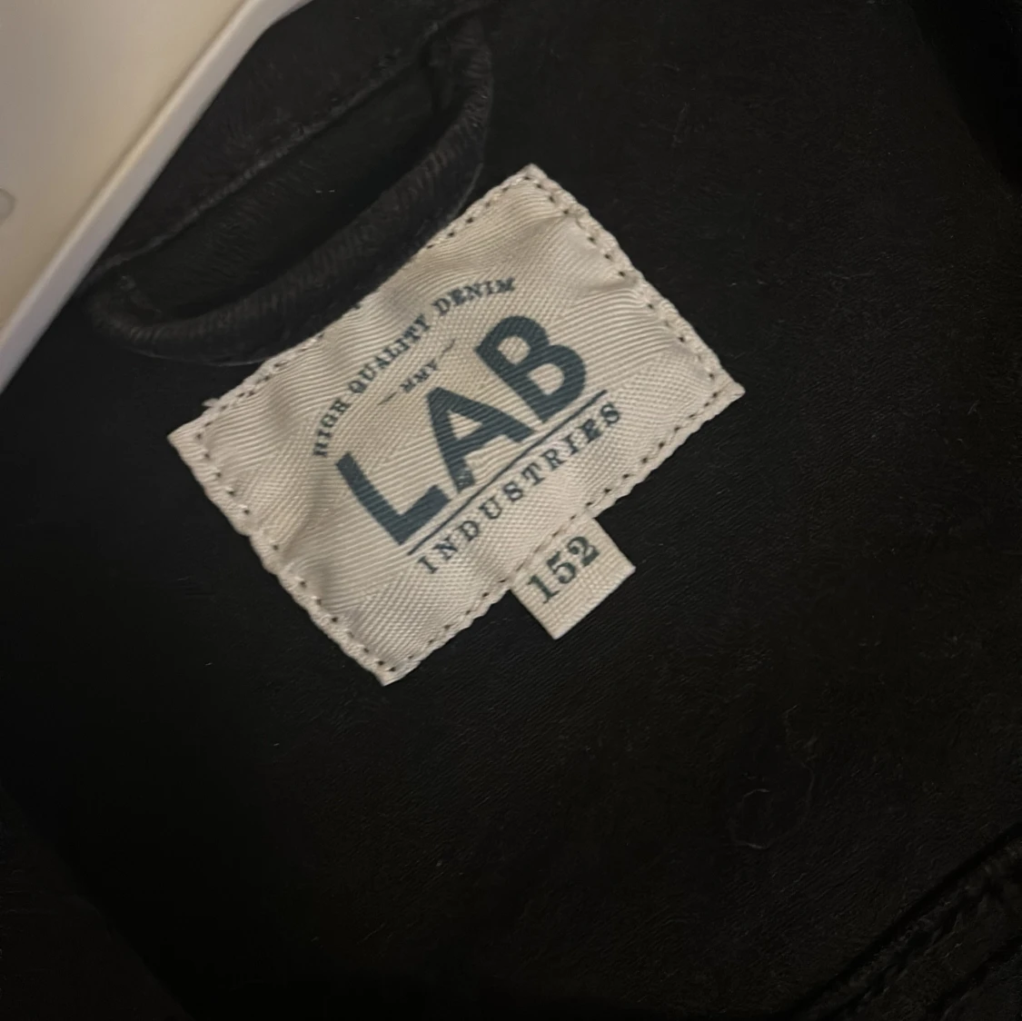 Svart jeansjacka från LAB Industries - 1