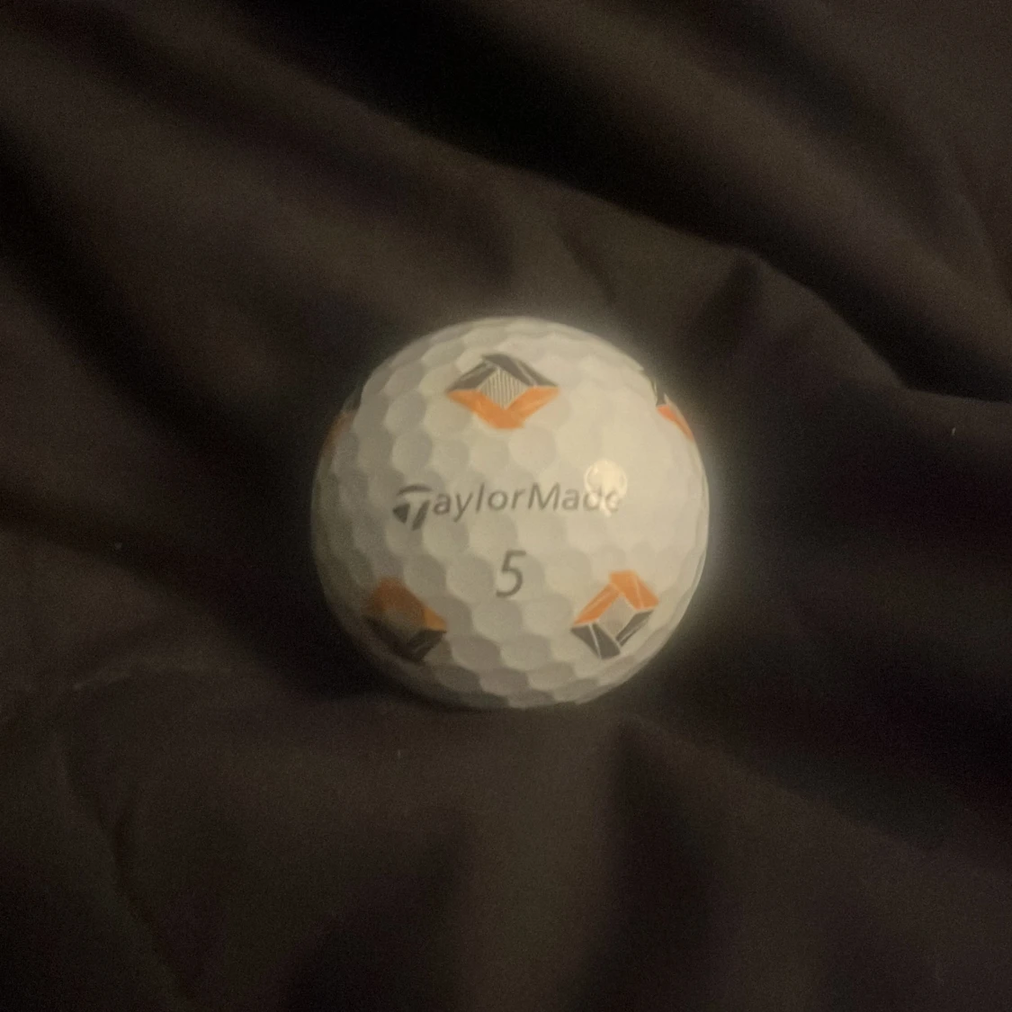 Ett dussin TaylorMade pixbollar TP5 A Klass - 1