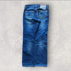 True Religion jeans  - Sjukt snygga jeans från True Religion i perfekt skick 🙌 skriv vid fråga 👍 