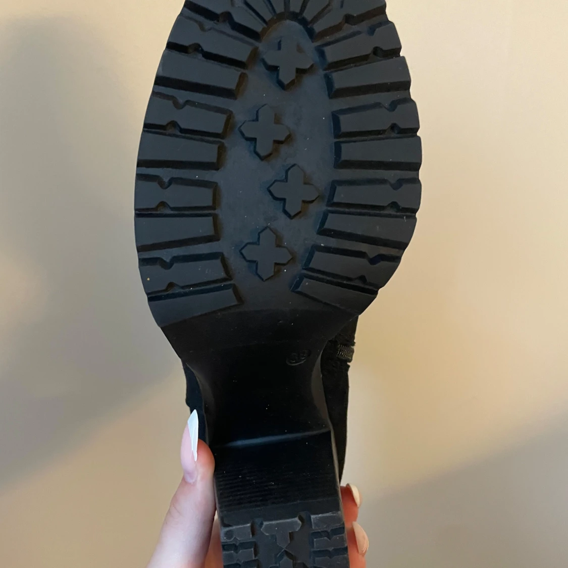 Svarta stövletter från Graceland - 3