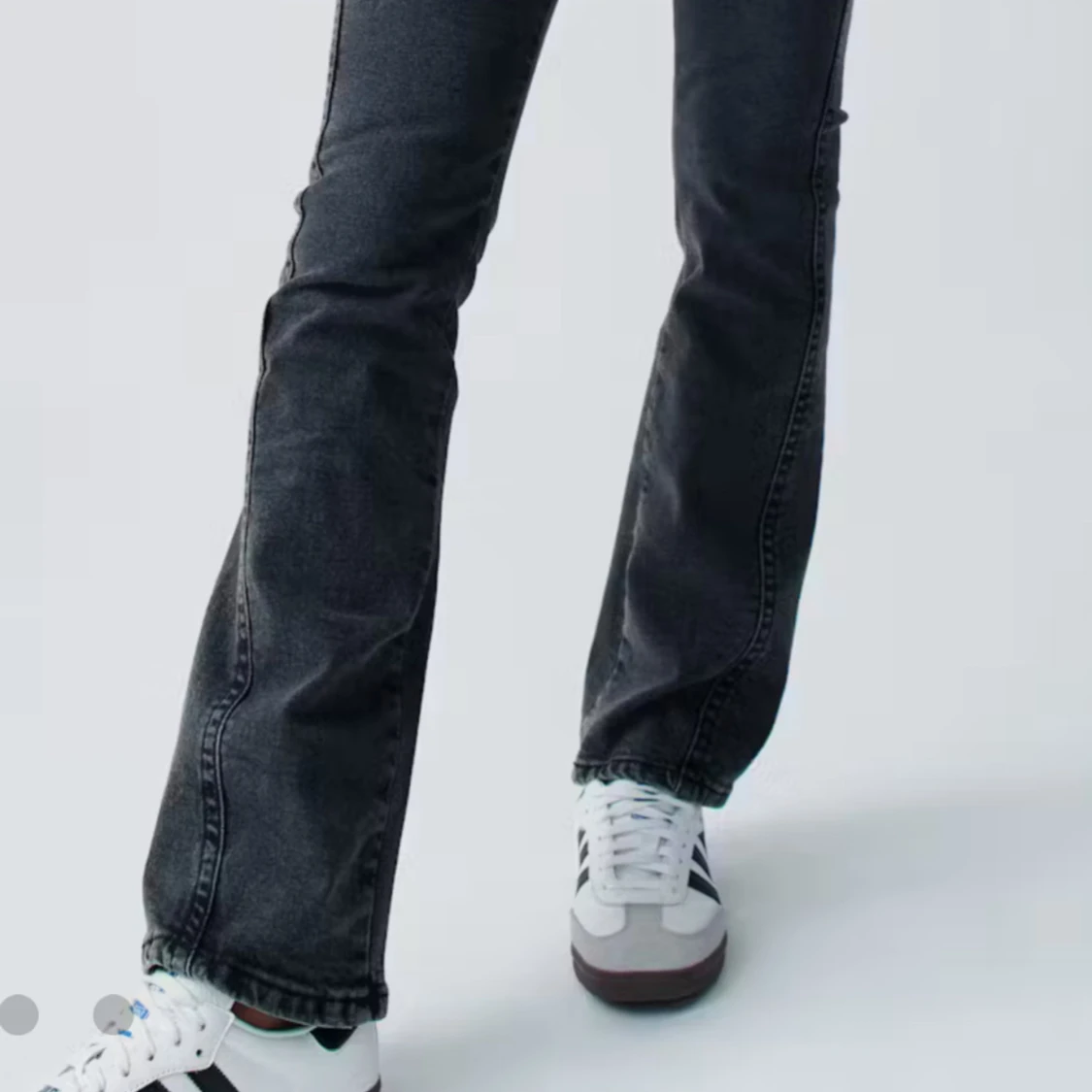 Svarta lågmidjade bootcut  - 2