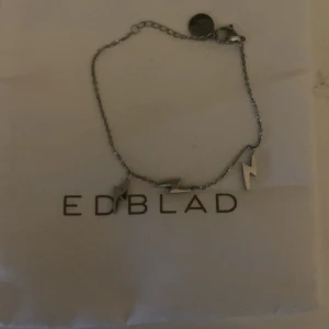 blixtarband Edblad silver  - använt 3-4 gånger. inte rostat, inga tecken på användning. postar samma dag & eller dagen efter om du köper sent på dagen 