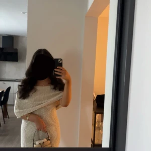 Beige nakd klänning - Perfekt inför sommaren