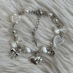 Armband  - Handgjort armband 🎀 använd gärna köp nu! Frakt med frimärke: 22kr 💕