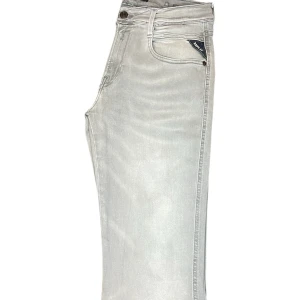 Ljusgrå Replay Anbass - Storlek: 30     Skick: 9/10