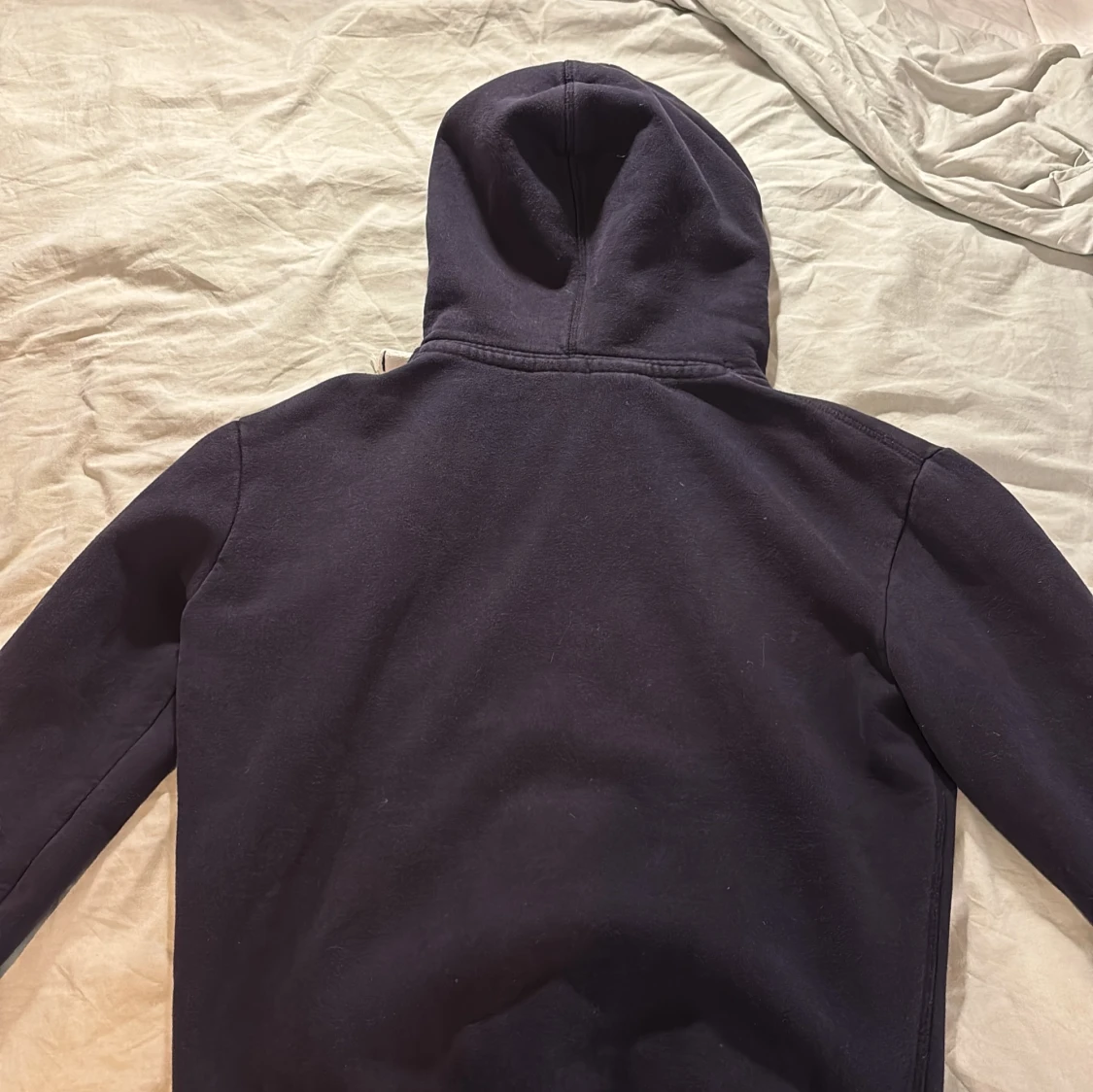 Mörkblå hoodie från Superdry - 2