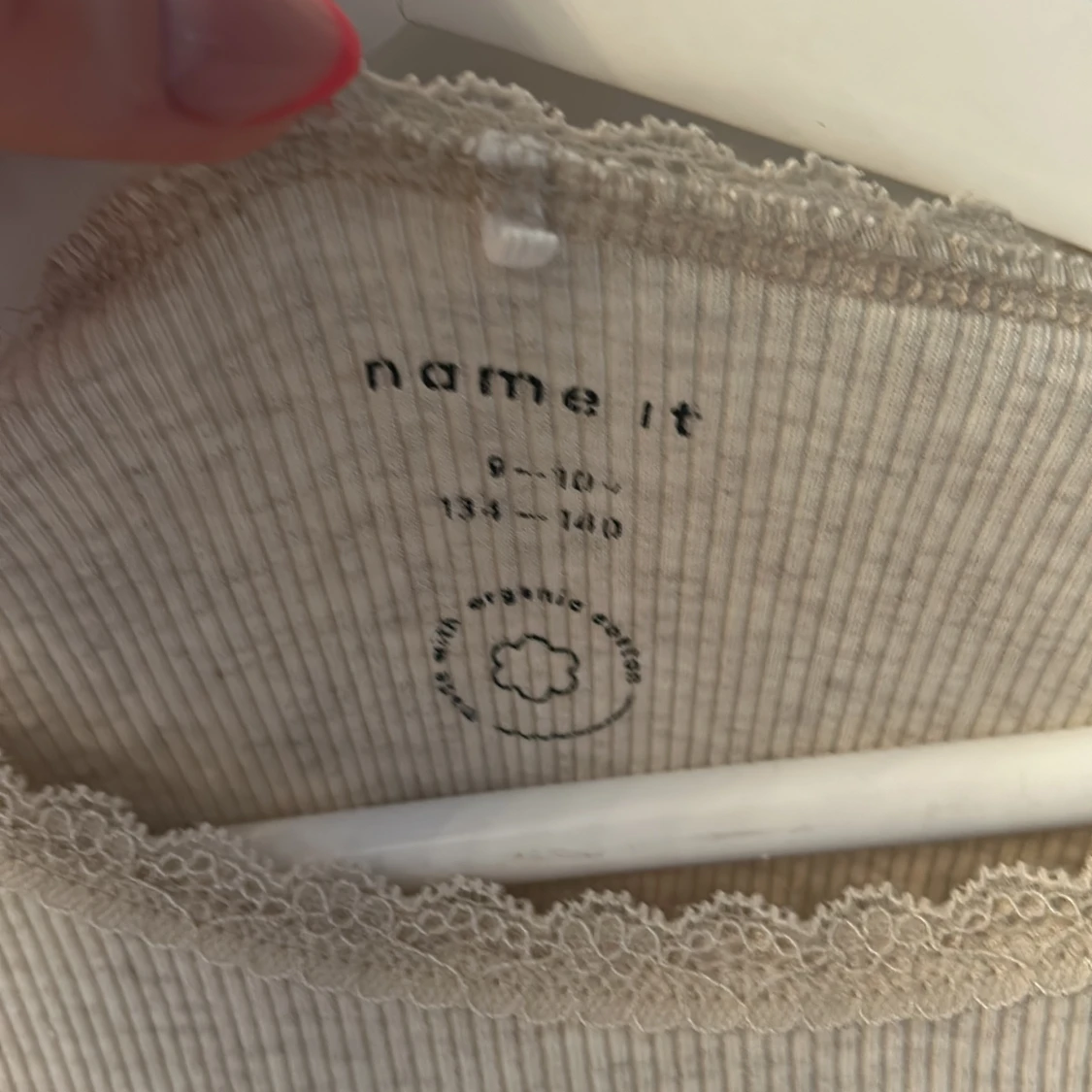 Beige ribbad långärmad tröja från Name It - 3