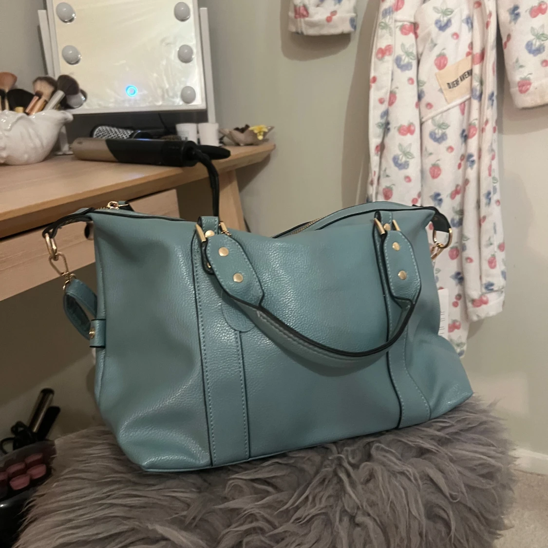 Ljusblå axelväska - 1