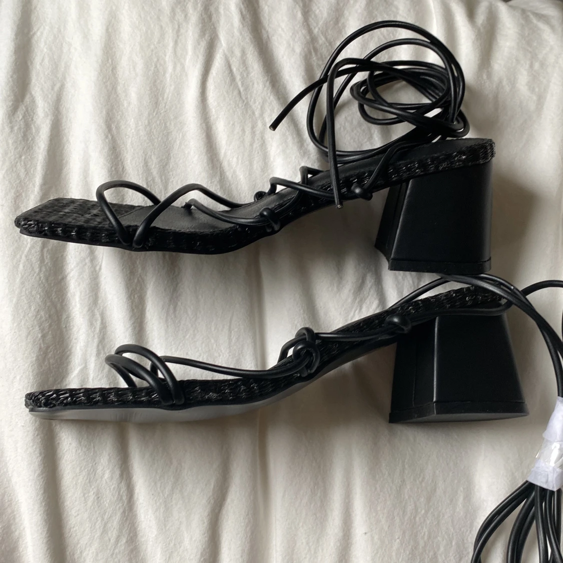 Svarta sandaler med klack - 2