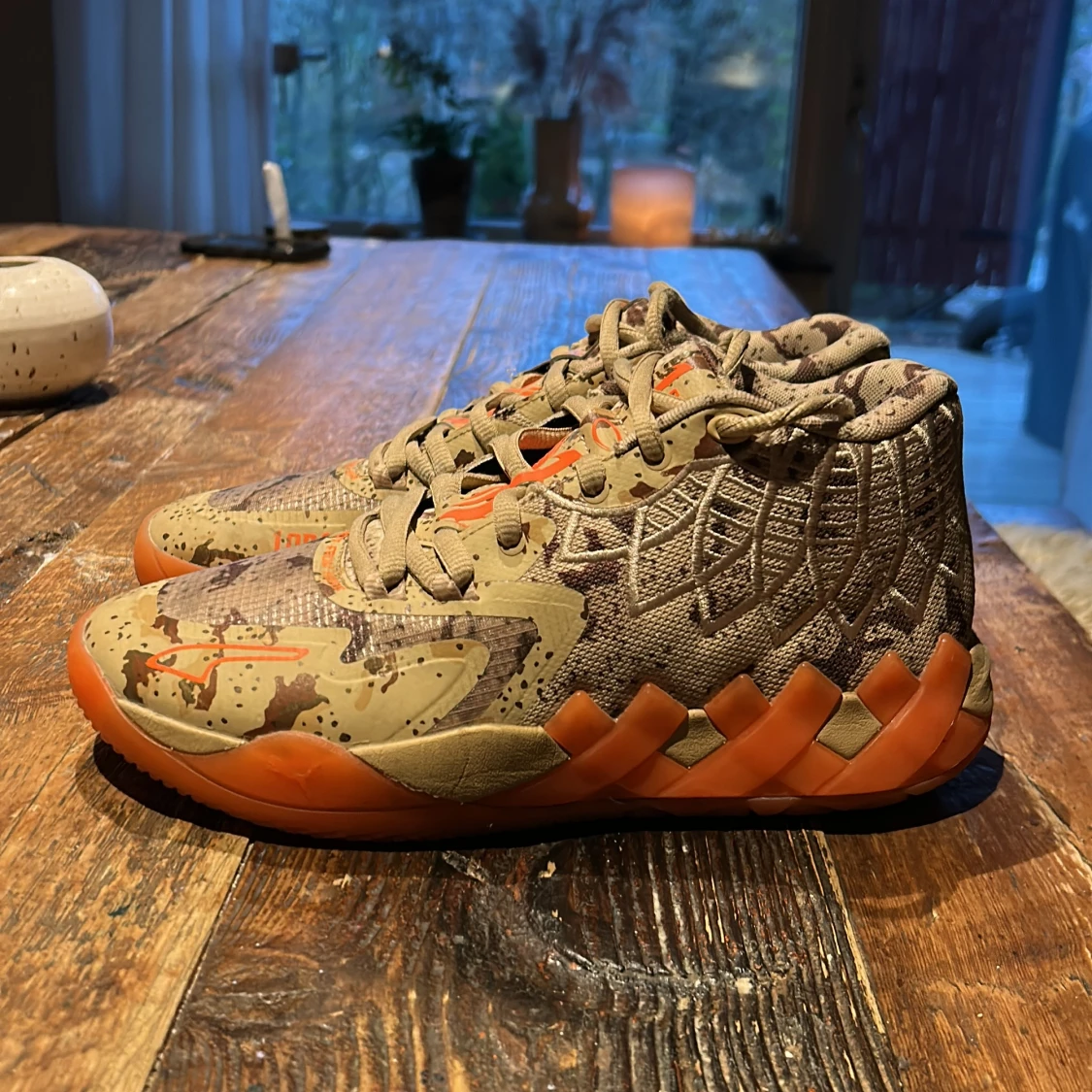 Kamouflagefärgade sneakers från Puma x Melo