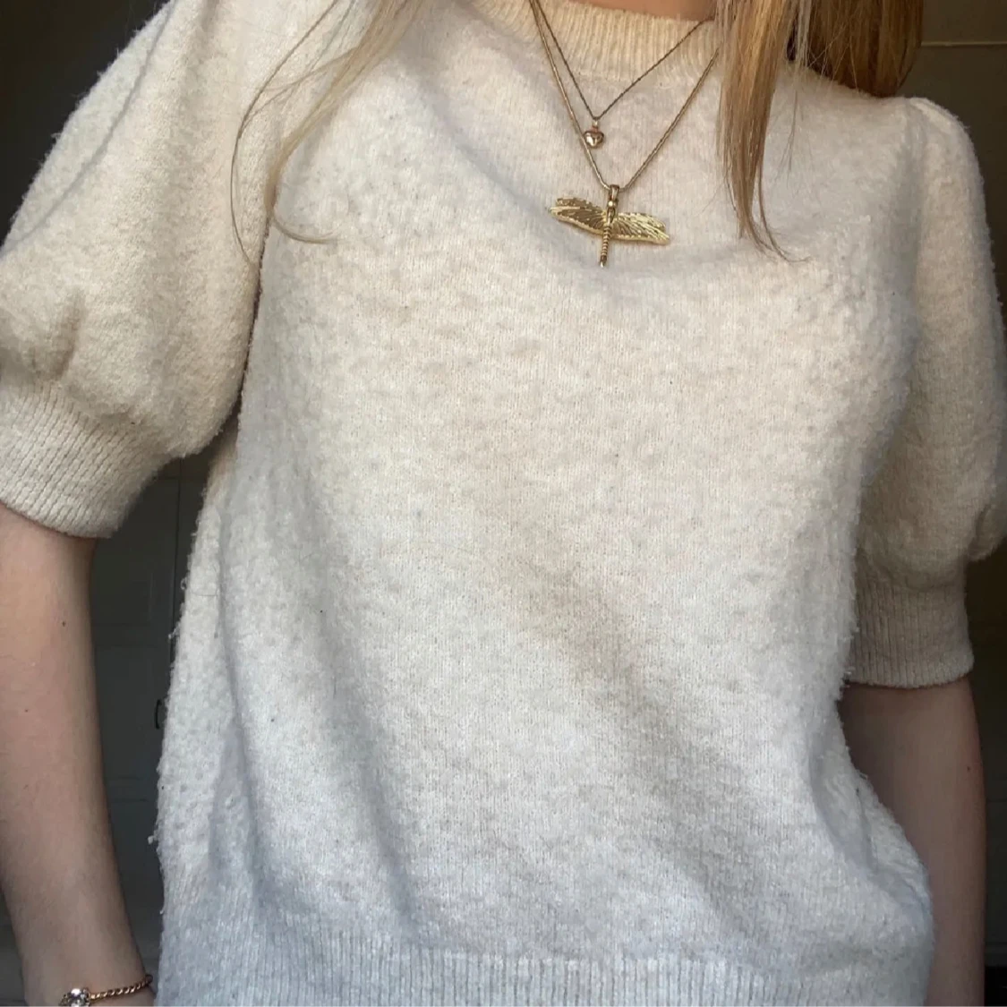 Vit stickad kortärmad tröja - 2
