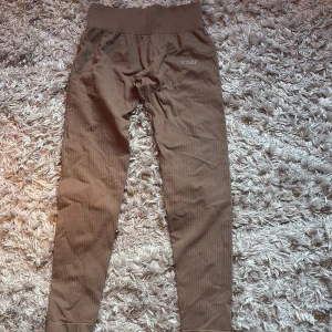 ICIW träningsbyxor - Aldrig använda inga defekter.