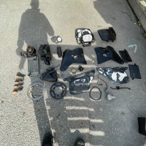 Am6 delar  - Säljer av lite motorhispania delar, men som passar nog alla Am6 motorer, har annat i förrådet satt bara skriva om du söker något 