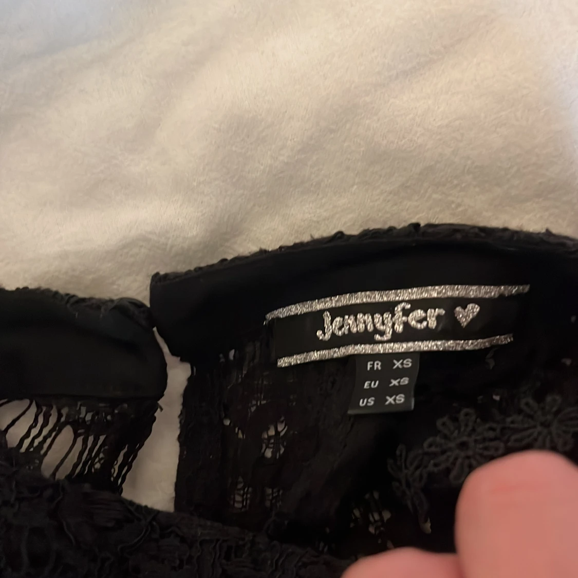 Svart spets-croppad topp från Jennyfer - 2