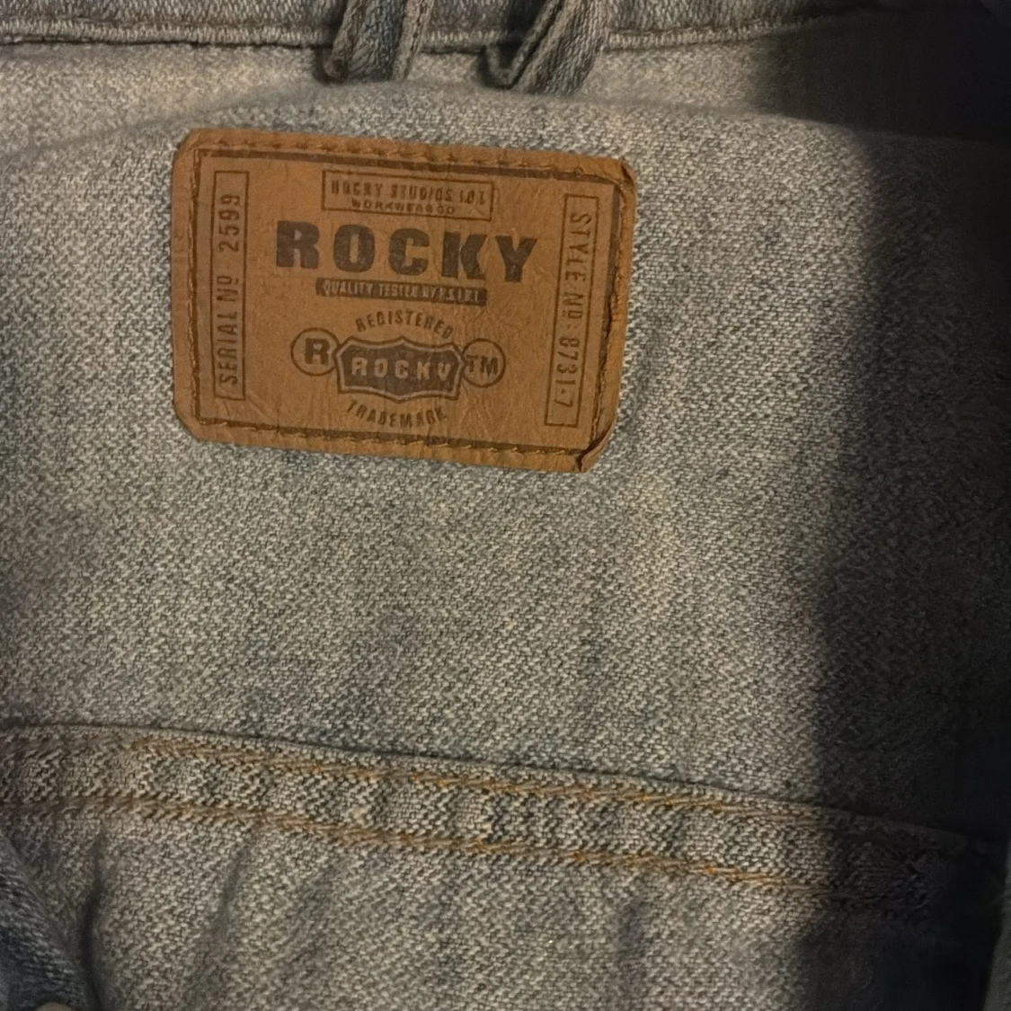 Ljusblå jeansjacka från Rocky - 1