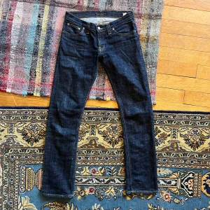 Selvedge nudie jeans - Säljer dessa snygga nudie jeans i storlek 30/32 inga fläckar eller defekter skriv ifall ni har frågor 