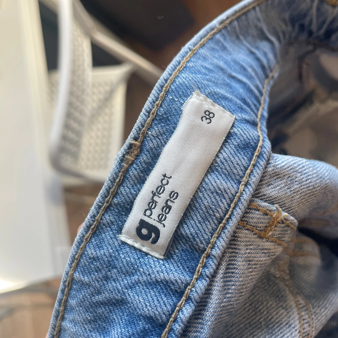 Blå ripped jeans från g perfect jeans i stl 38 oanvänt - 2