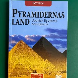Pyramidernas Land - Upptäck Egyptens hemligheter - DVD - Säljer DVD:n ”Pyramidernas Land - Upptäck Egyptens hemligheter”. I mycket bra skick. Språk: Svenska.