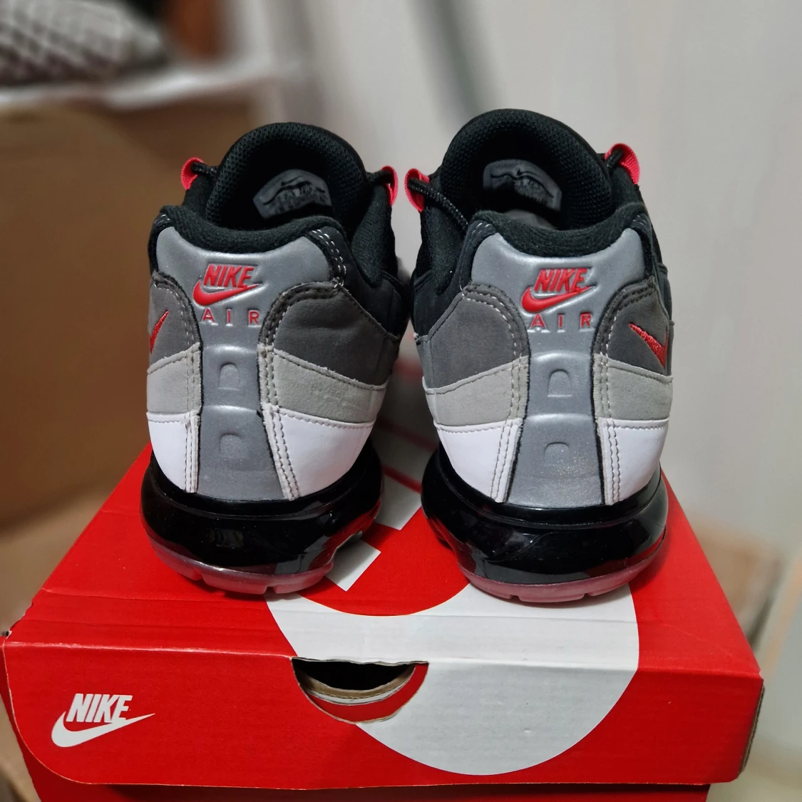 Oanvända Nike Vapormax 95 EU44.5  - 3