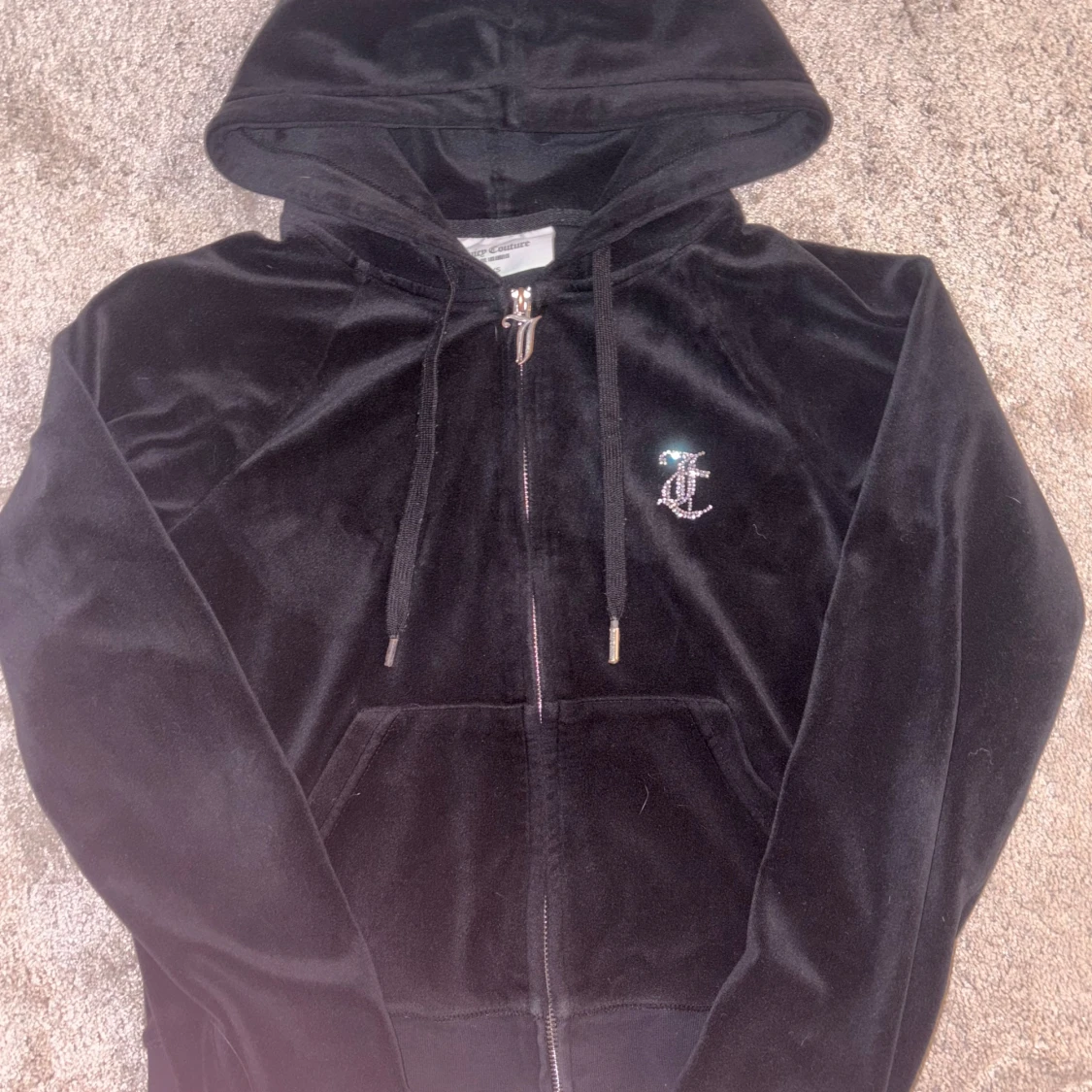 Svart velour hoodie från Juicy Couture