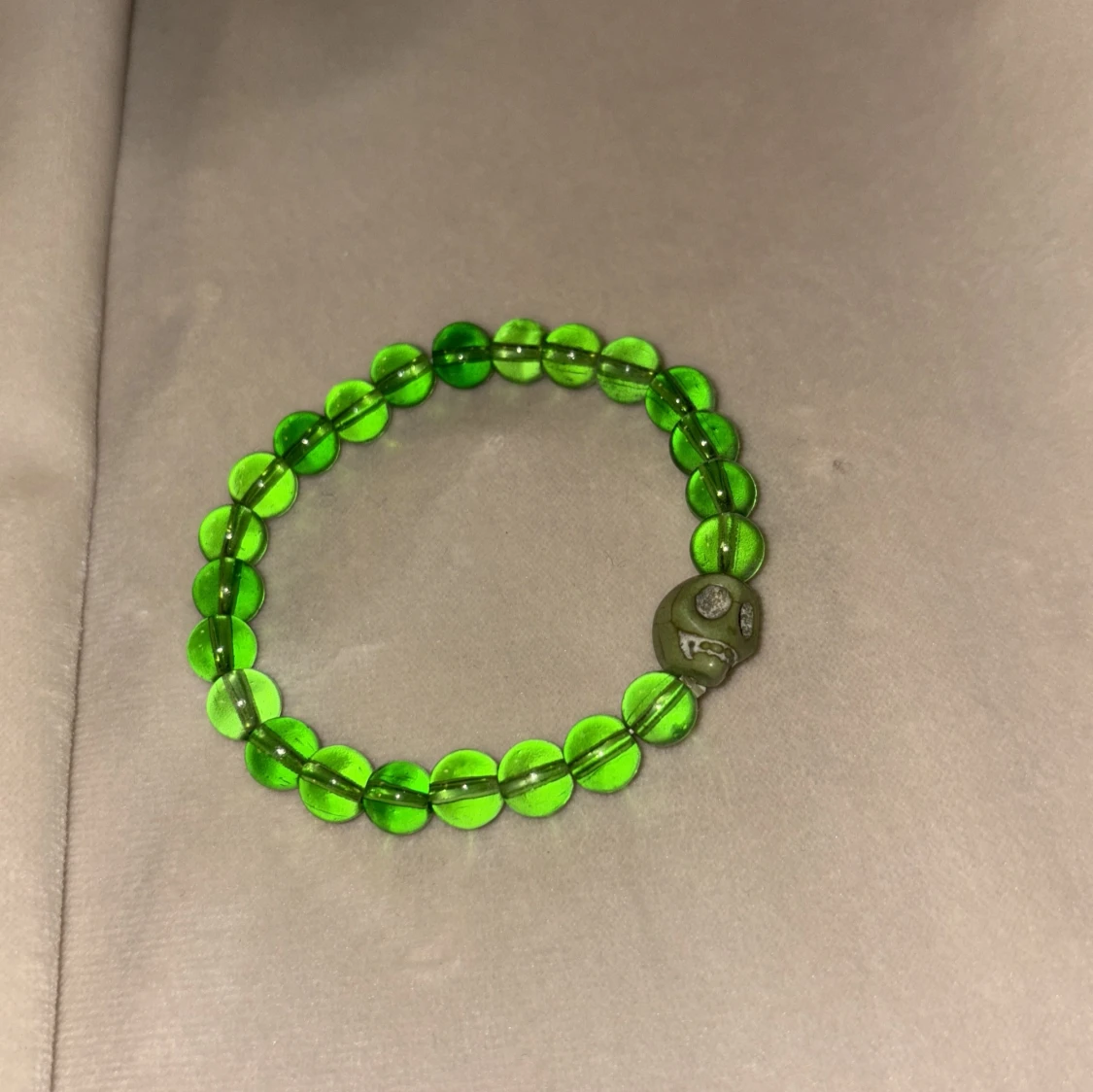 Färgglada pärlarmband med dödskalle - 2