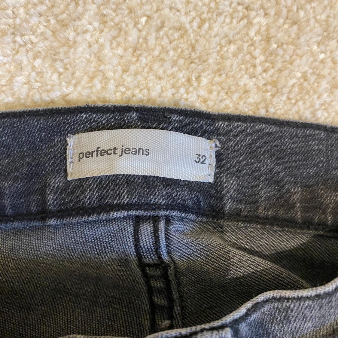 Svarta bootcut jeans - 3