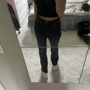 Svarta jeans - jättesköna jeans!