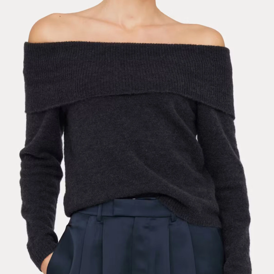 Mörkgrå offshoulder stickad tröja - 1