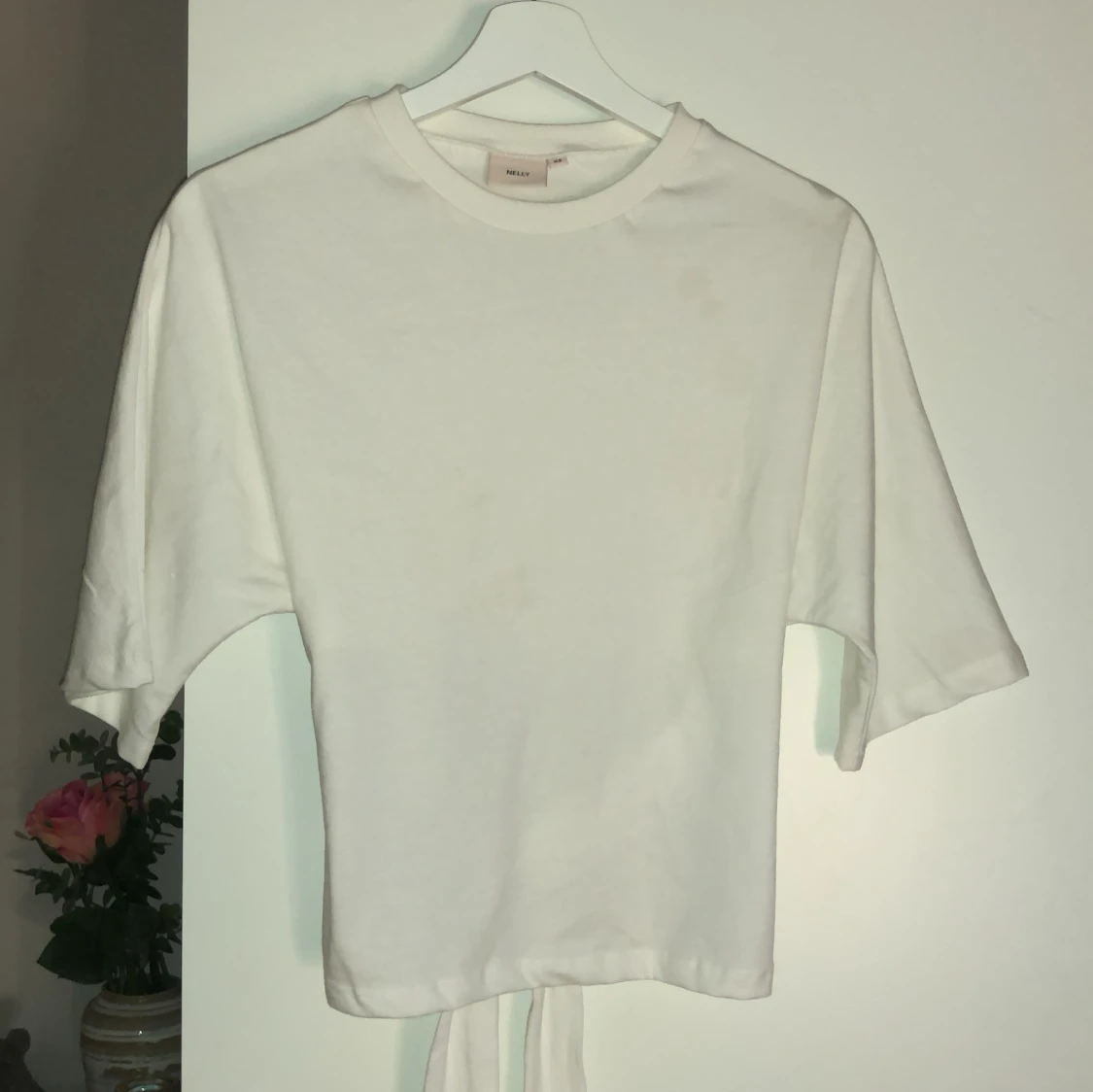 Vit knyt-topp från Nelly XS - 1