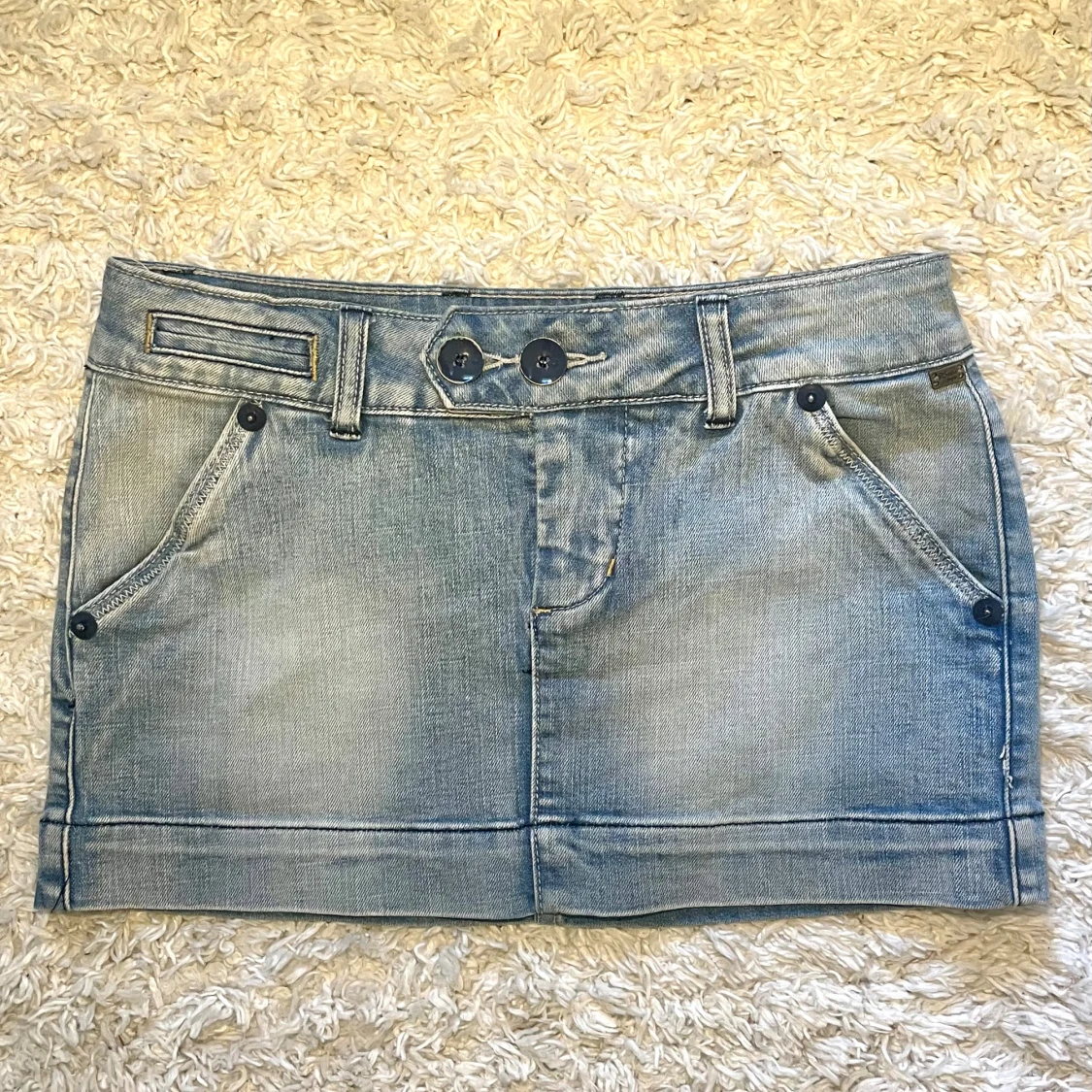Ljusblå jeanskjol från House Jeans XS