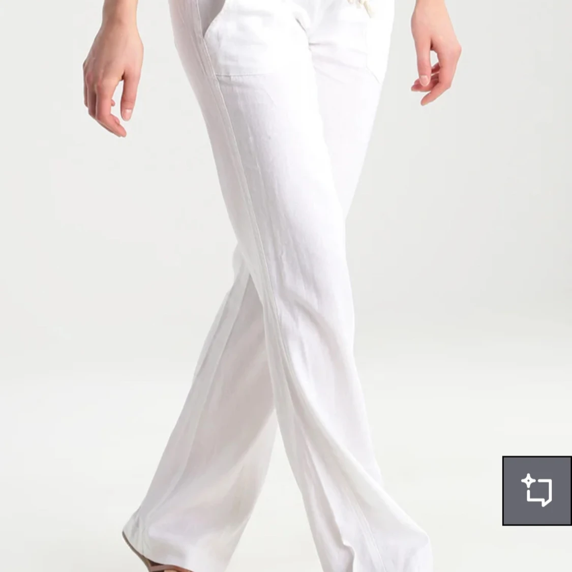 Vita linnebyxor med snörning  - 2