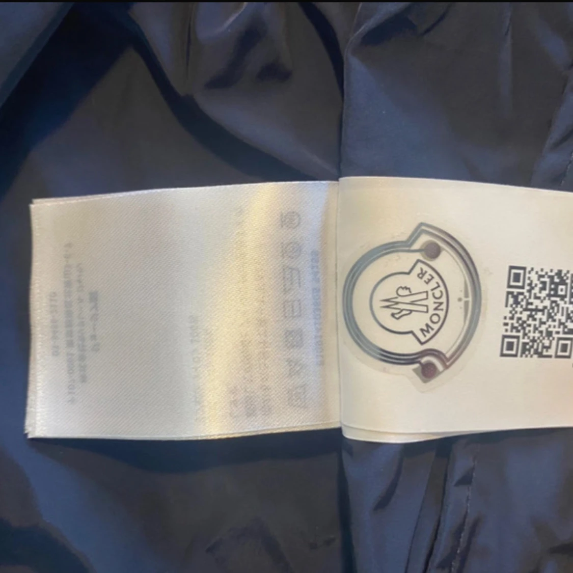 Mörkblå vindjacka från Moncler - 4